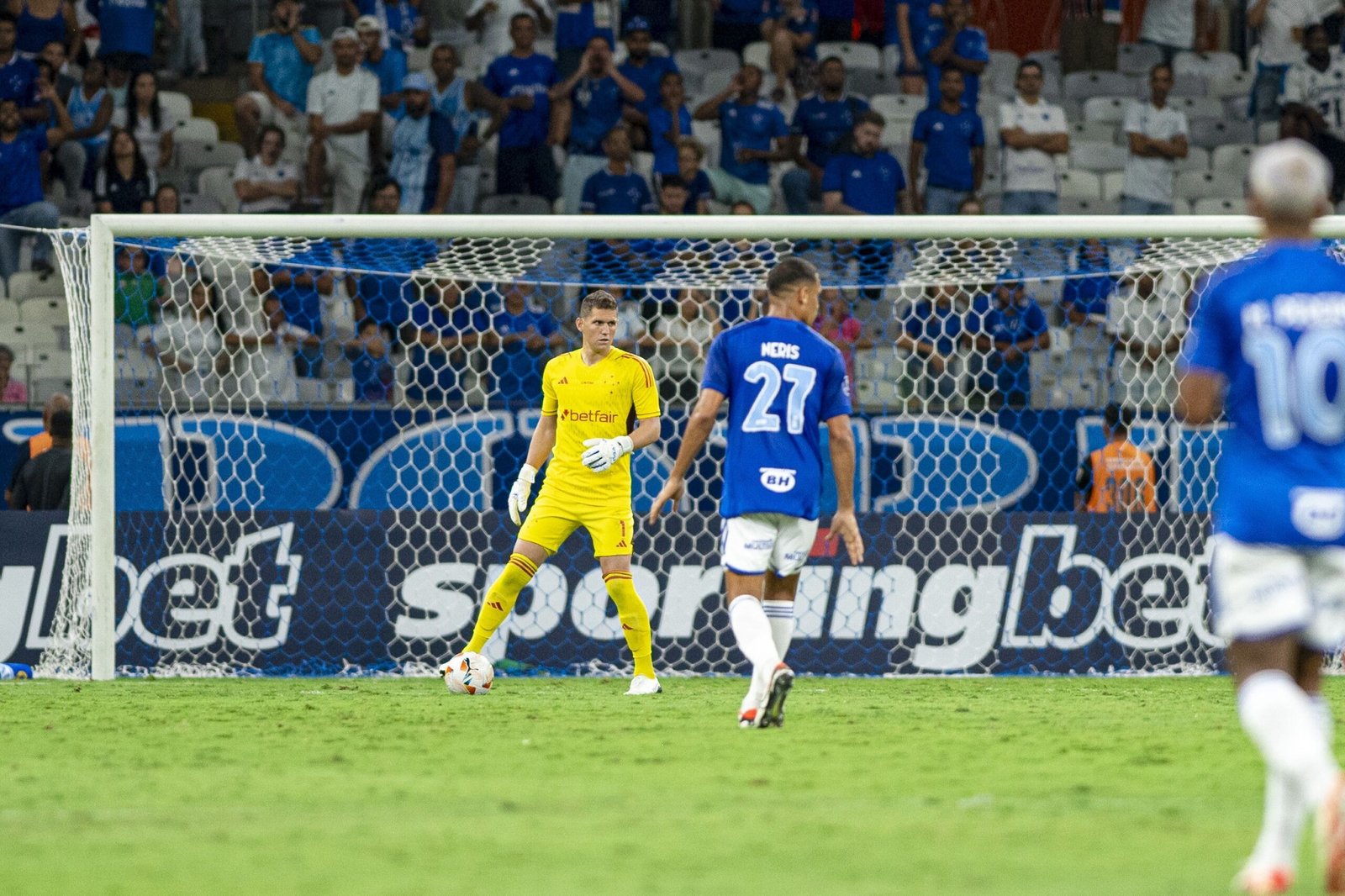 Rafael Cabral admite falha em vexame do Cruzeiro e fala sobre possível saída do clube