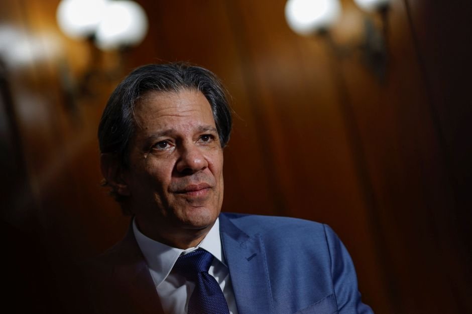 Haddad nega que petroleiras e instituições financeiras vão bancar desoneração da folha