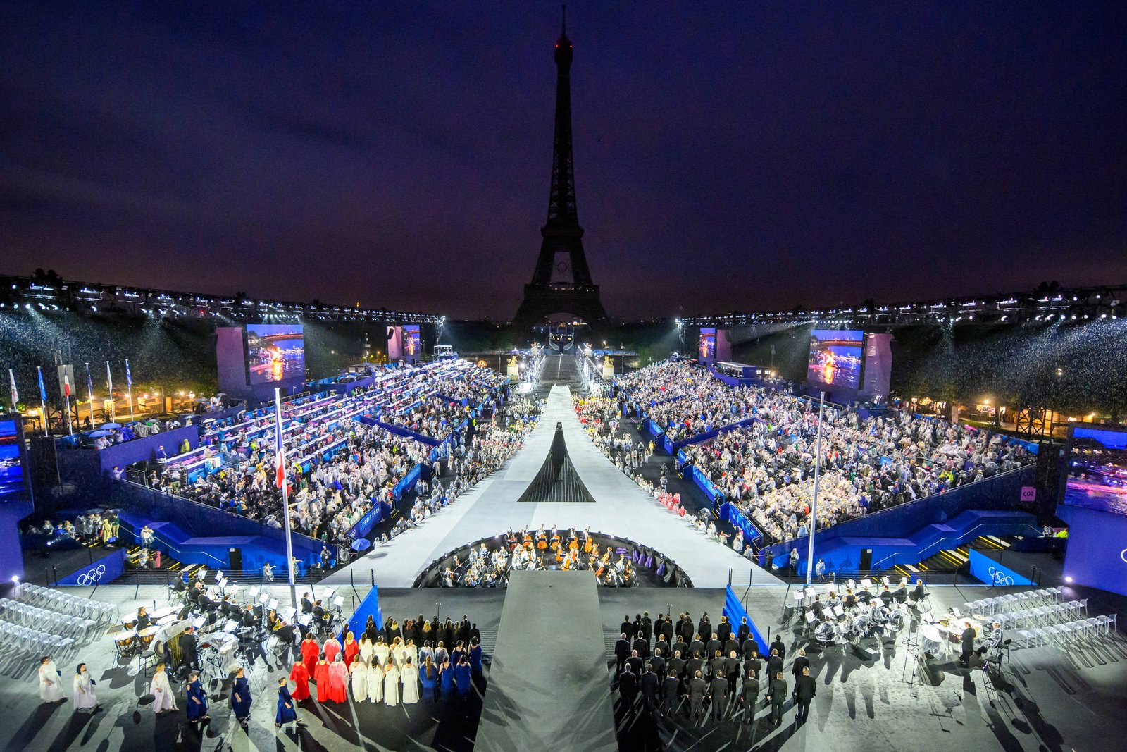 Abertura Olimpíadas: França vê reflexo num espelho borrado – 26/07/2024 – Ilustrada