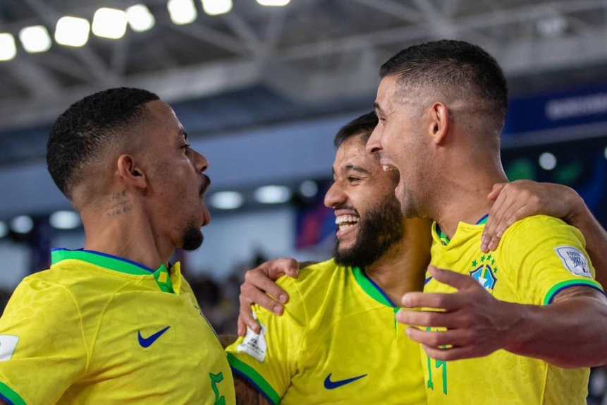 Brasil vence Marrocos e avança à semifinal da Copa do Mundo de Futsal