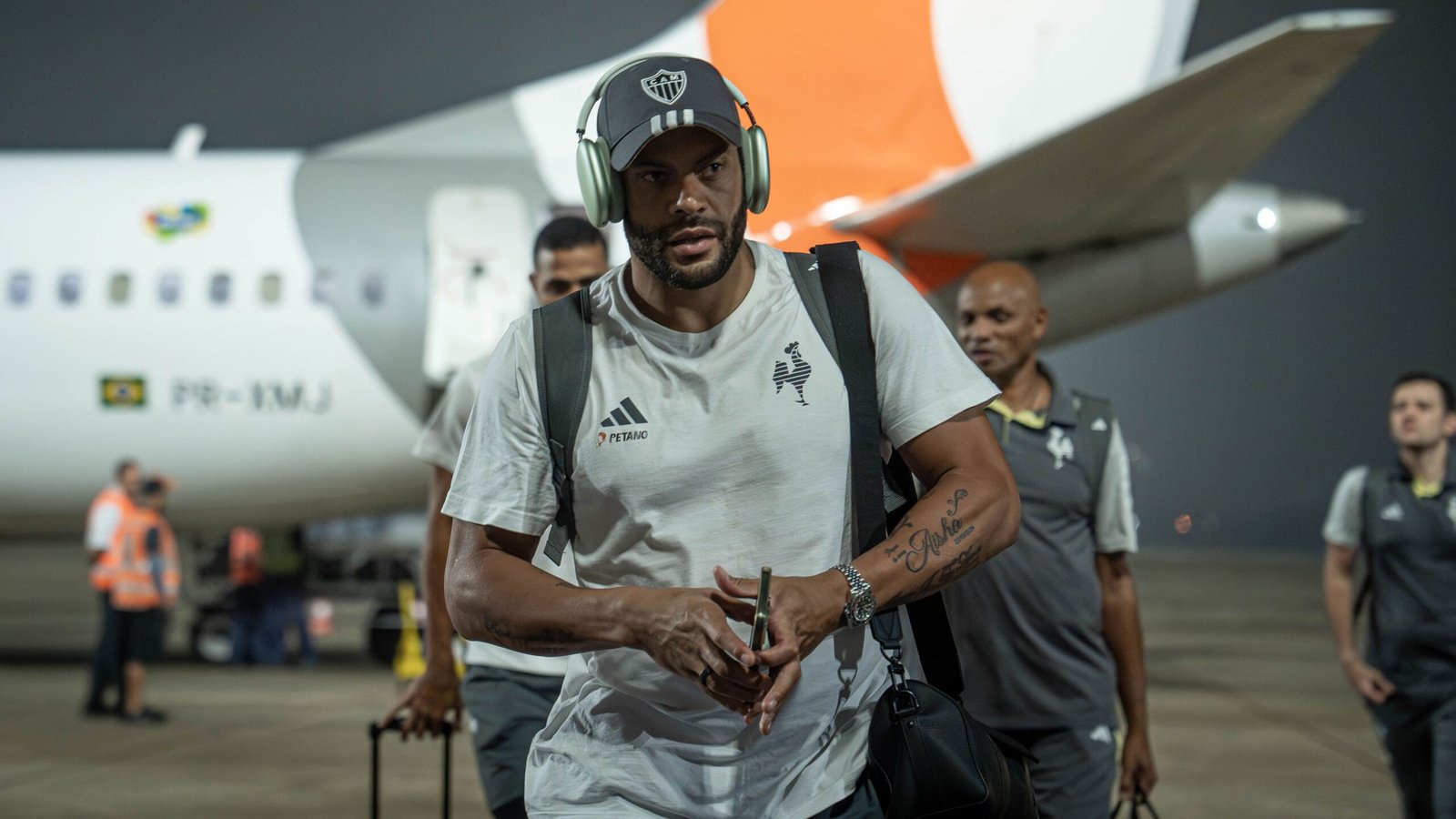 Foguetório marca madrugada do Atlético-MG antes da semifinal na Copa do Brasil