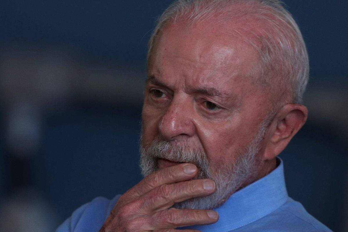 PT fraco nas urnas e aliados de Lula apoiando Tarcísio aumenta pressão por reforma ministerial