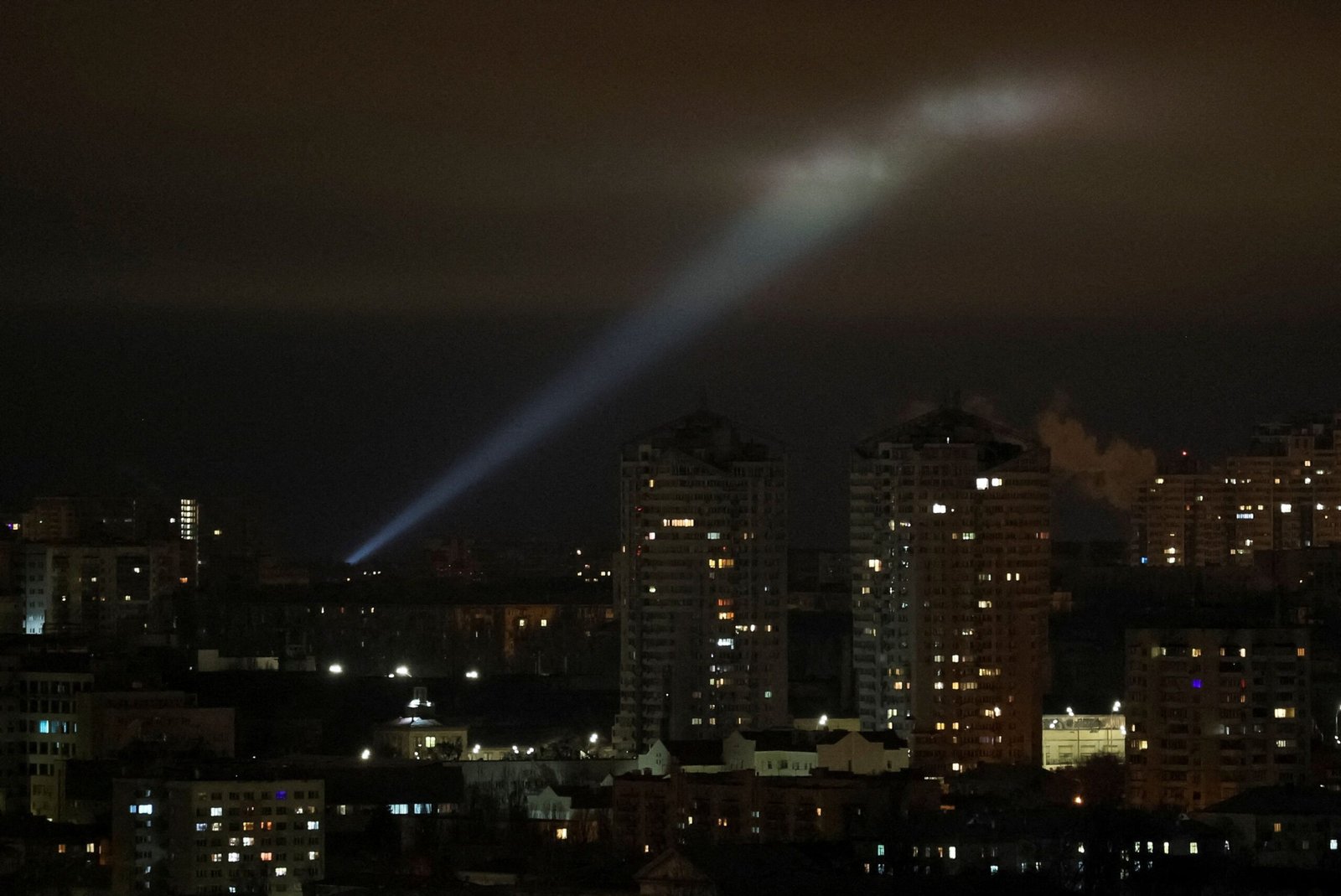 Novo ataque russo à energia elétrica da Ucrânia deixa partes de Ternopil sem luz